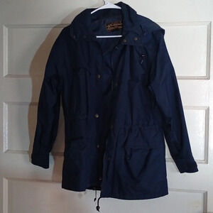 Eddie Bauer small women's coat, like new, navy blue